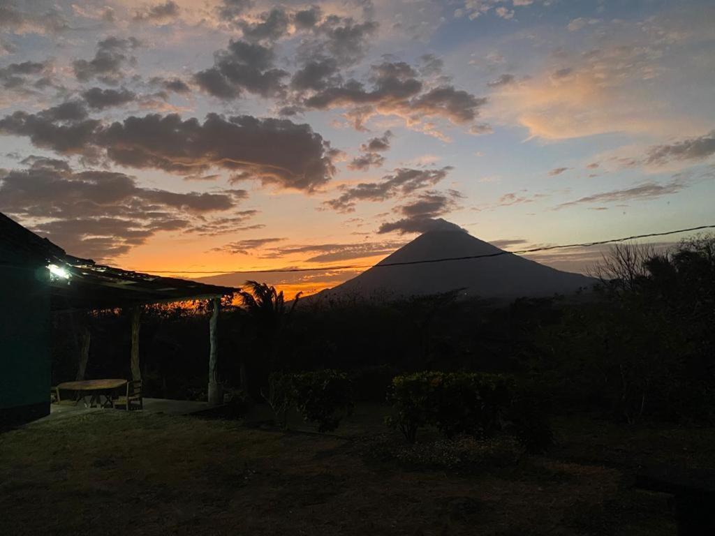 Hostel Santa Cruz Ometepe Altagracia Exterior photo